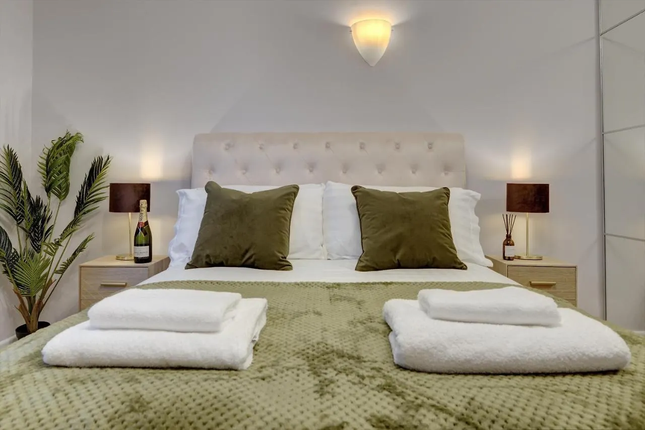Kist Accommodates - Stylish Headingley Apartment - Parking - 500 Mps Wifi Meanwood 0*,  Royaume-Uni